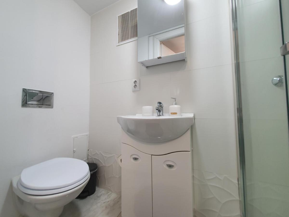 Aparthotel Arena Cluj-Napoca Esterno foto