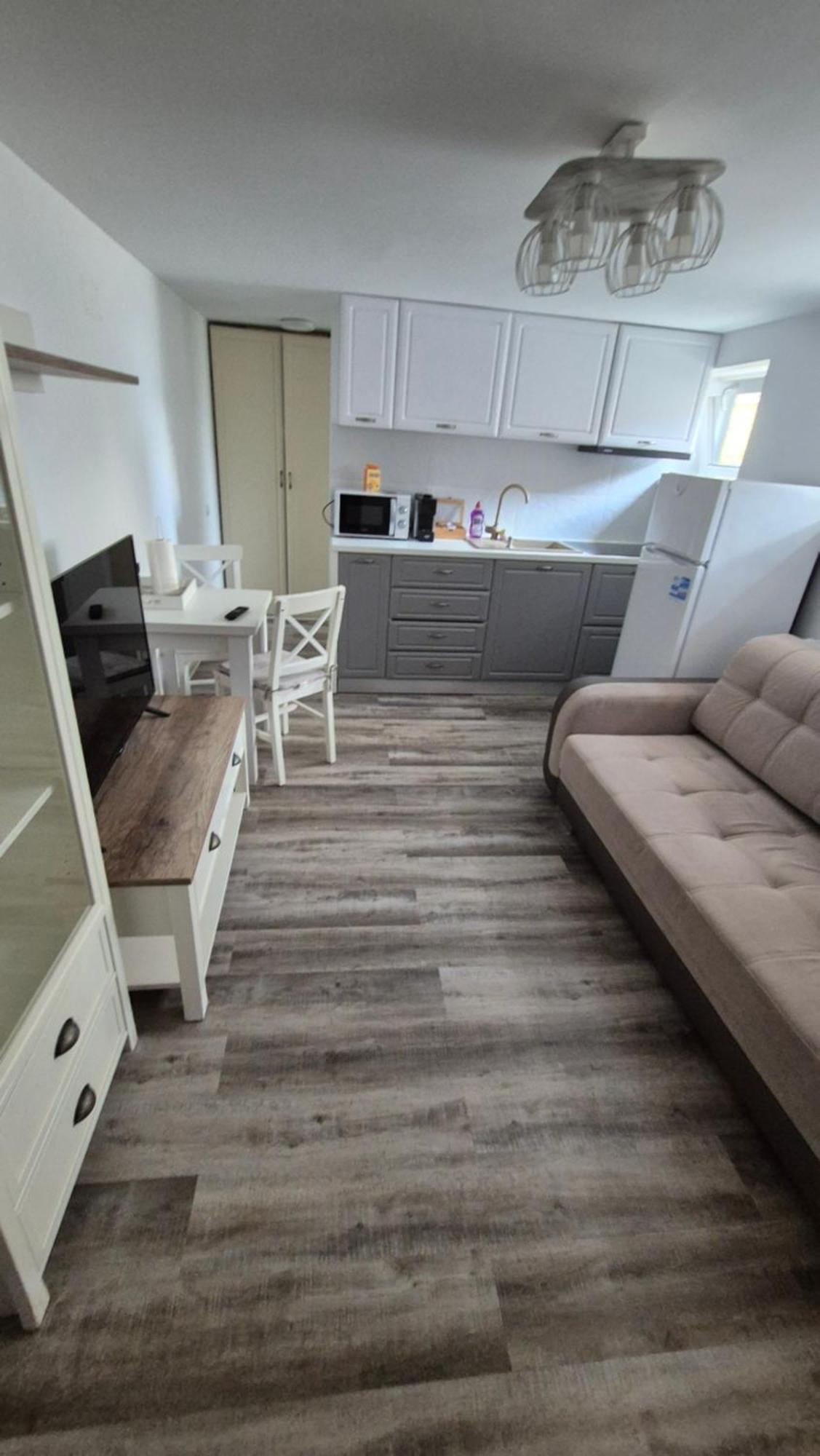 Aparthotel Arena Cluj-Napoca Esterno foto