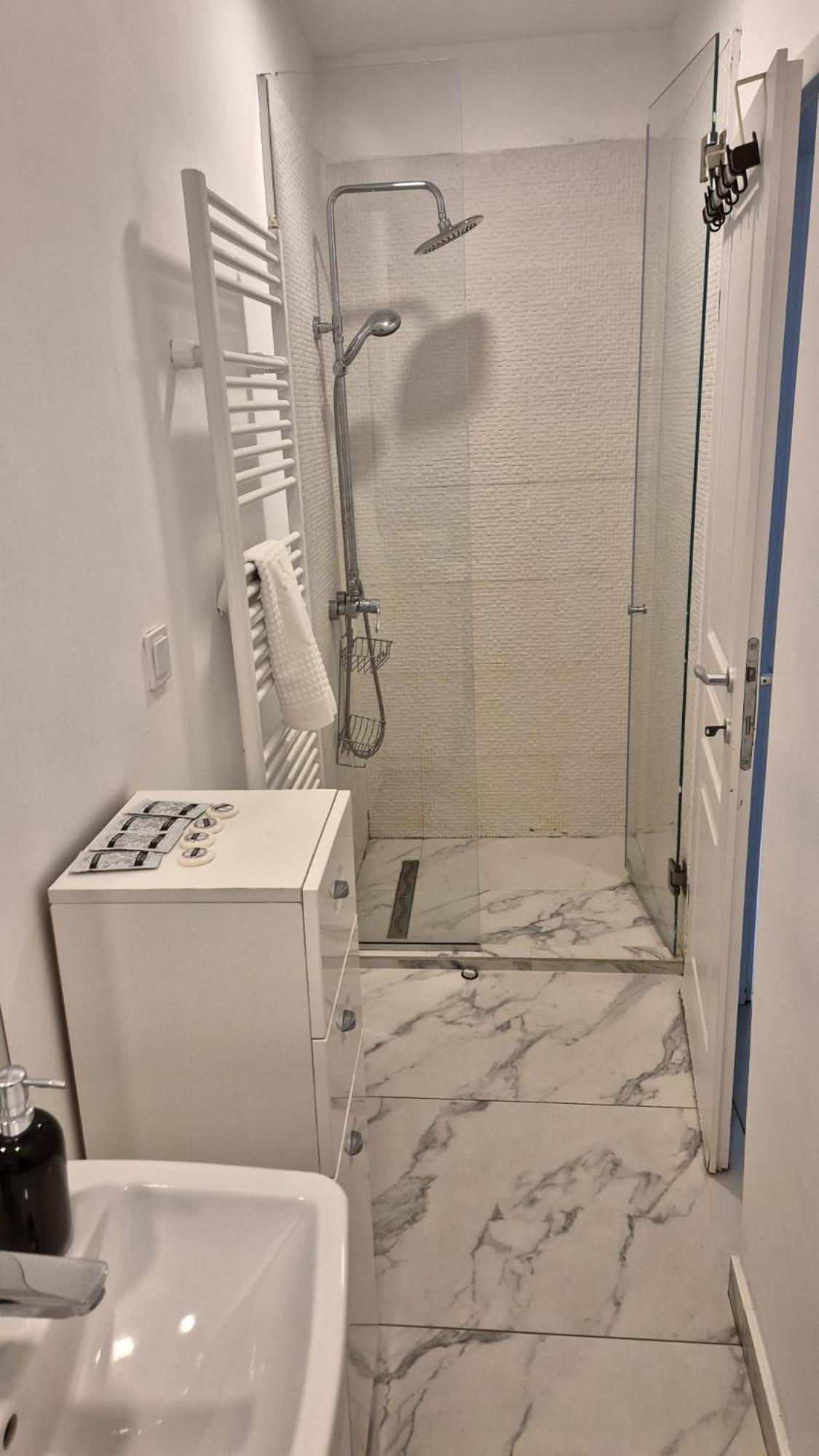 Aparthotel Arena Cluj-Napoca Esterno foto