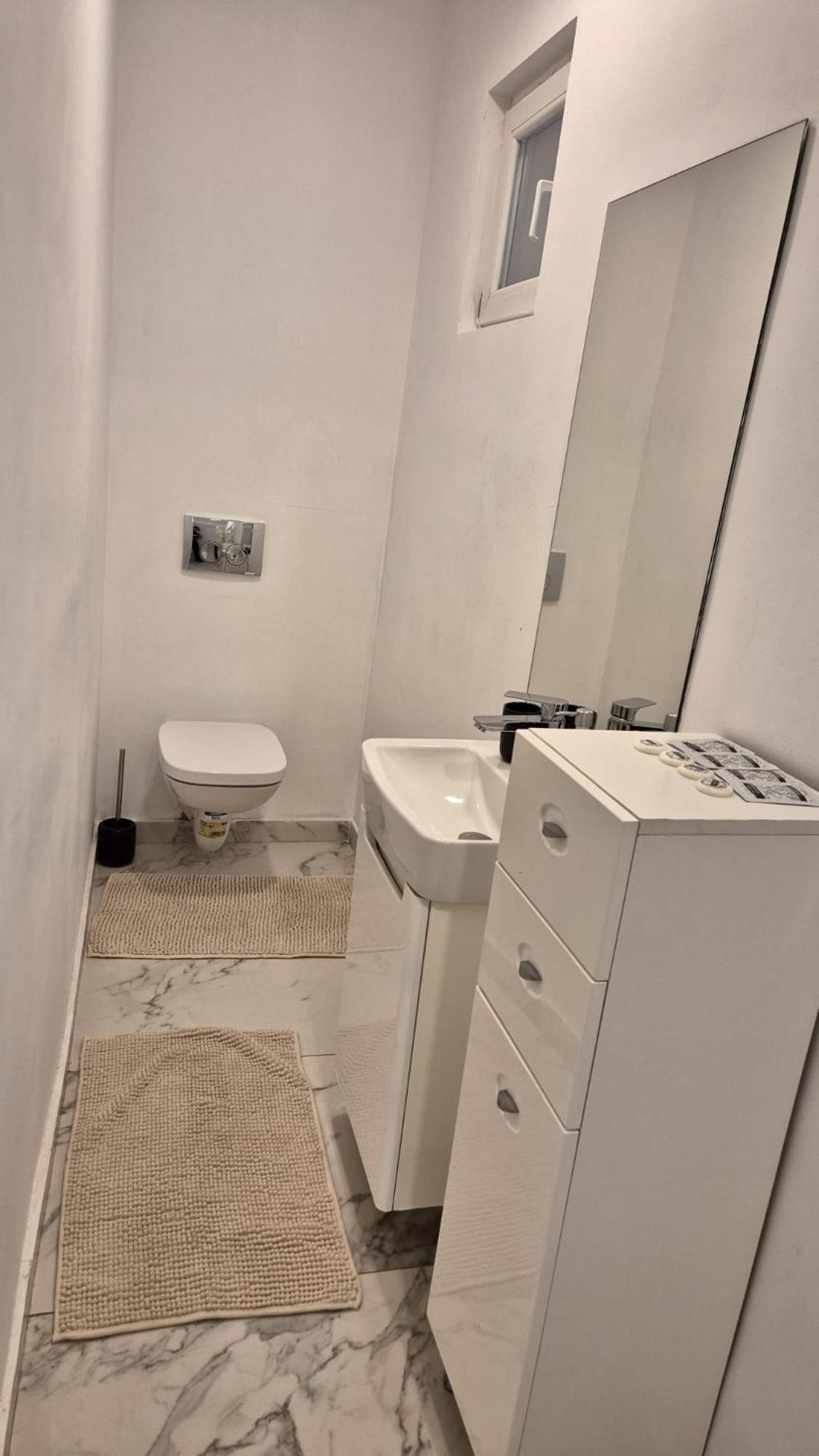 Aparthotel Arena Cluj-Napoca Esterno foto